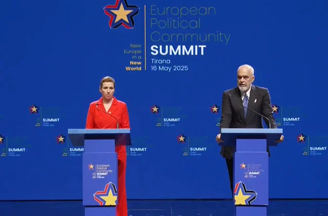 Momenti pikant nga konferenca, Rama-kryeministres së Danimarkës : Ne jemi shumë socialistë! Frederiksen: Jo, unë jam socialdemokrate…!