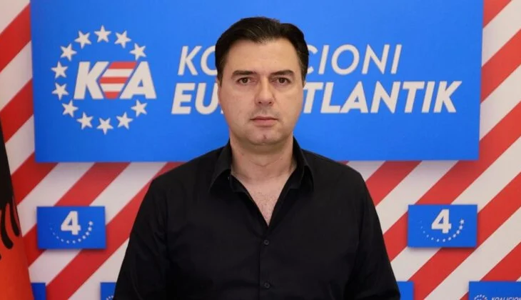 “Mos e ndiqni Ramën në llucë”/ Mesazhi i Bashës për socialistët e ndershëm: Shokëve të Ramës u myken paratë në bodrume