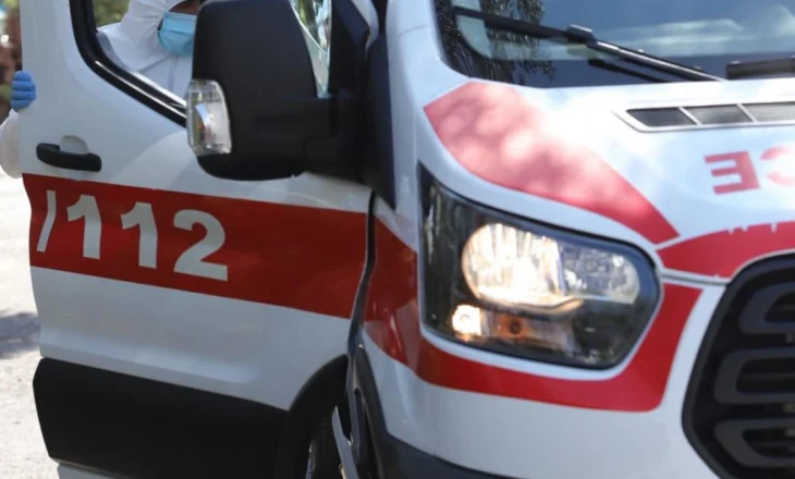 Motori del nga rruga, humb jetën 71-vjeçari