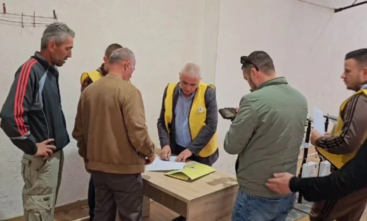 Nesër zgjedhjet parlamentare, përfundon procesi i shpërndarjes së materialeve në KZAZ 09 në Tropojë. Vijon puna në Has dhe Kukës