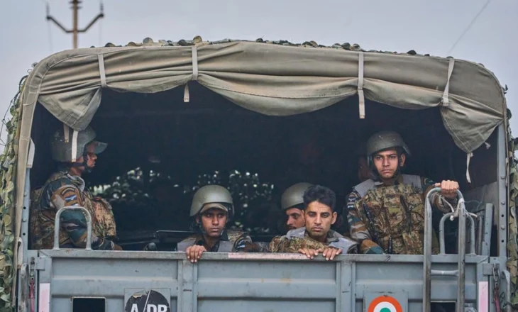 Nga makthi bërthamor te kontrolli i Kashmirit dhe ujit/ Ç’fshihet pas konfliktit të armatosur mes Indisë e Pakistanit