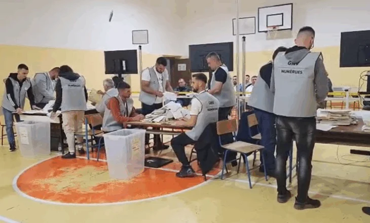 Nis numërimi i votave në Këlcyrë (VIDEO)