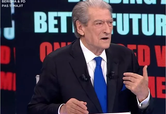 “Nisa betejën, pa asnjë mbështetje”/ Berisha: Në zgjedhjet e 2001 më morën logo, më akuzuan për krime kundër njerëzimit