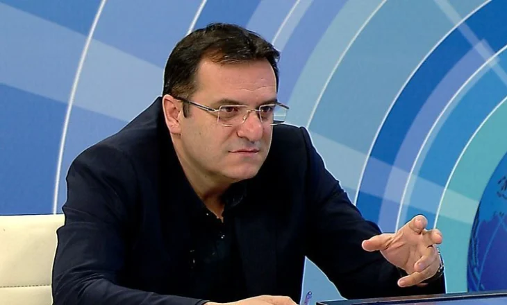 Nuk hyri dot në Parlament, gazetari: Po iku Berisha, ju as sh*** s’do bëni dot më pa leje