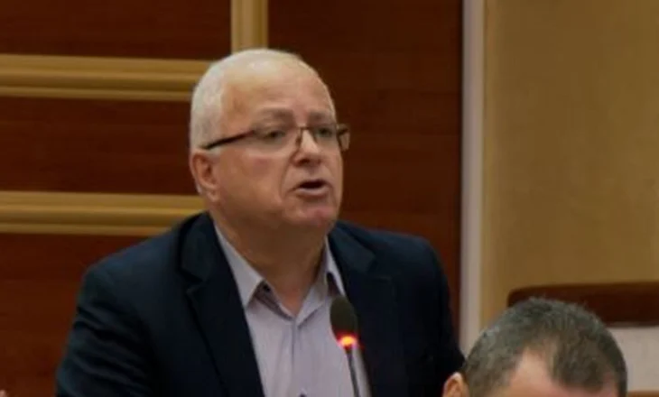 Nuk u bë pjesë e Parlamentit, Spaho tërhiqet nga politika