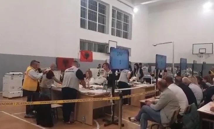 Numërohen 3 kuti votimi në Himarë, kryeson PS-ja
