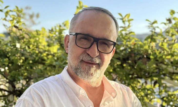 Odise Plaku shpreh mbështetjen për Ramion Kurtin: “Një figurë me vlera që Fierit i duhet”