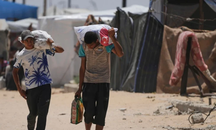 OKB: 100 për qind e banorëve të Gazës janë në rrezik nga zia e bukës