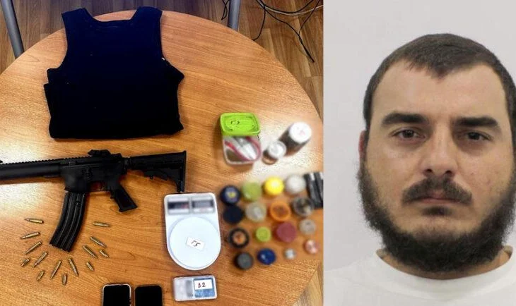 Operacion i policisë greke/ Pranga shqiptarit, i sekuestrohen armë, anti-plumb, dokumente false e vula në banesë…