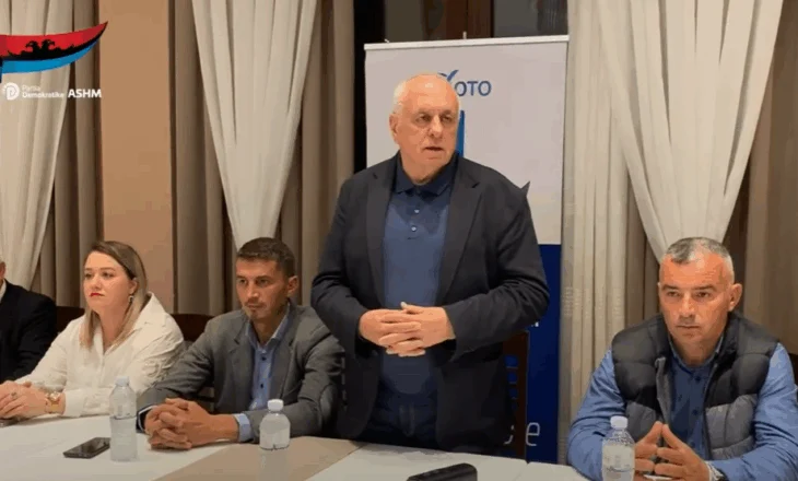 Opozitarizëm i nivelit të lartë, Tritan Shehu ‘godet’ Mirela Kumbaron për byrekun e Libohovës