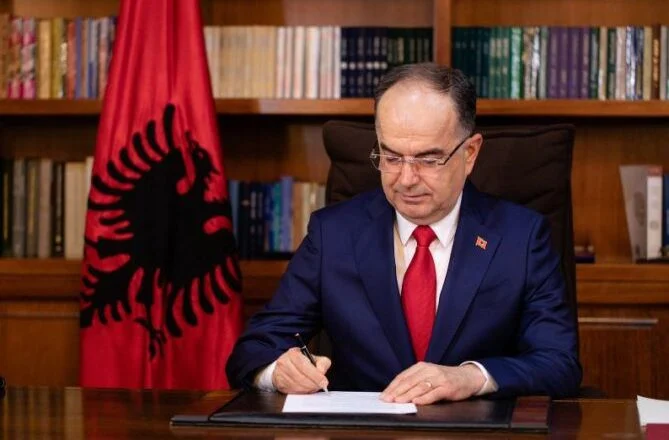 Pak orë para heshtjes zgjedhore, Presidenti Begaj mesazh qytetarëve: Ushtroni të drejtën tuaj për të votuar