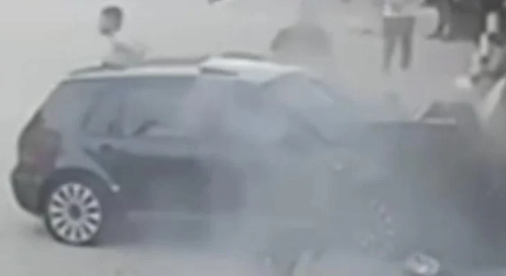 Pamje të frikshme nga Peshkopia, makina me shpejtësi “skëterrë” merr para policin (VIDEO)