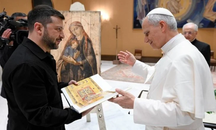 Papa i ri pret Zelenskyn: Pse s’vini në Vatikan për bisedimet me Rusinë?!