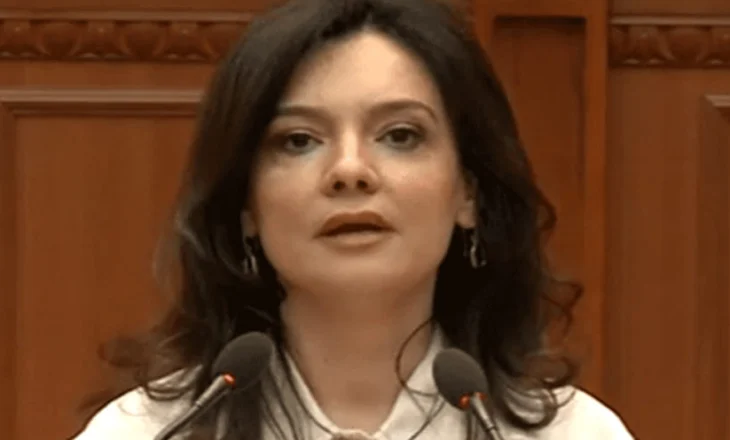 PD kërkon 60 minuta debat në seancë plenare, kërkesë Spiropalit: Po shkelet Rregullorja, ndryshoni rendin e ditës