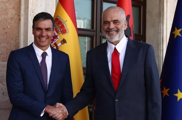 Pedro Sanchez uron Edi Ramën: Shqiptarët mbështetën në masë përpjekjet drejt BE-së!