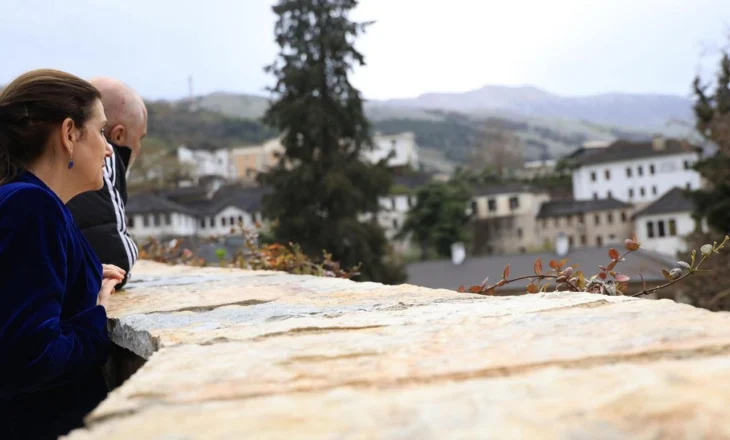 Për Gjirokastrën, Edi Ramën dhe Mirela Kumbaron