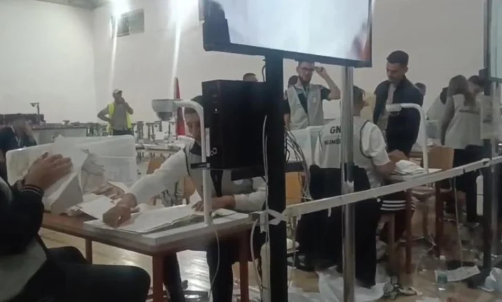 Përfundon numërimi në Lushnje, mbi 1 mijë vota rezultojnë të pavlefshme