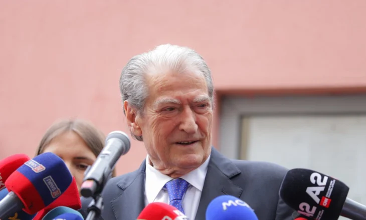 Përplasja e Palokës me gazetaren/ Berisha: Cilido politikan të ketë kujdes, jam për respektimin e medias