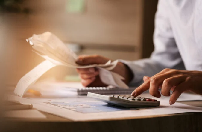 Personat fizikë do paguajnë 23% tatim për fitimin mbi 14 mln lekë! Ja përllogaritja