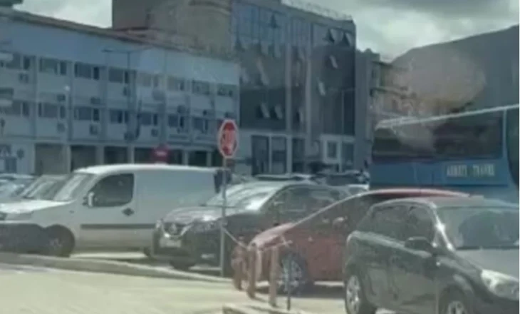 Po kalonte emigrantë të paligjshëm drejt Greqisë, e pëson keq  shoferi