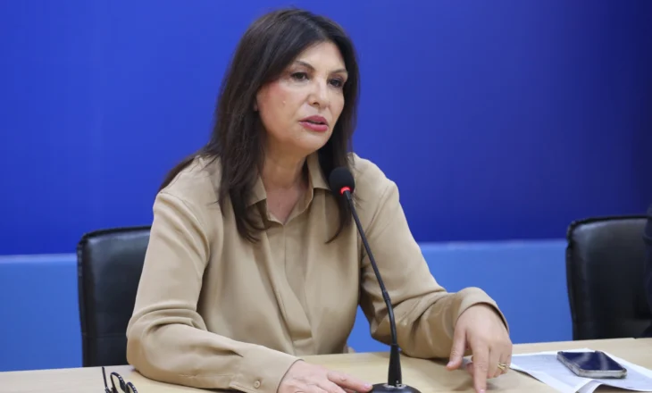 “Po manipulohet procesi zgjedhor”/ Topalli: Njerëz të paidentifikuar marrin zarfet në lokalet e lojërave të fatit