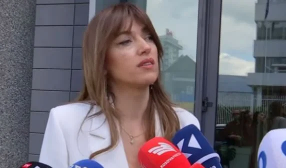 “Po presim vendimin e Kushtetueses për…”/ Nuk u zgjodh kryetare e Kuvendit të Kosovës për të 24-n herë, Haxhiu