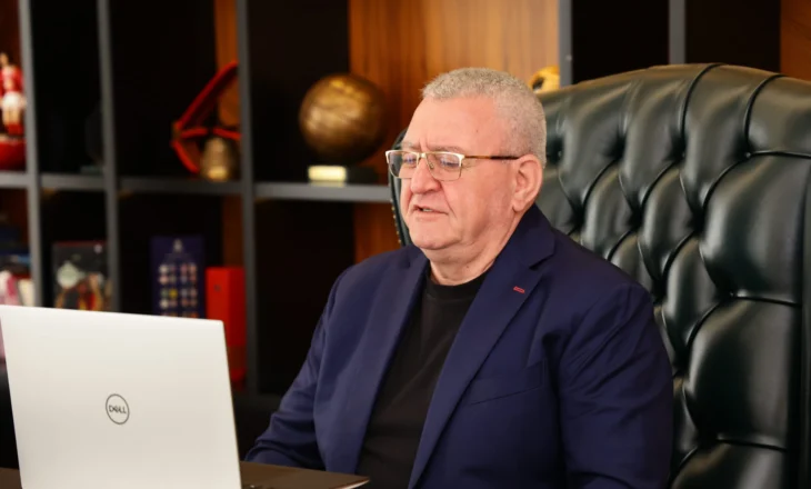 Presidenti Duka “zyrtarizon” marrëveshjen Milan-Tare: Urime, Igli!