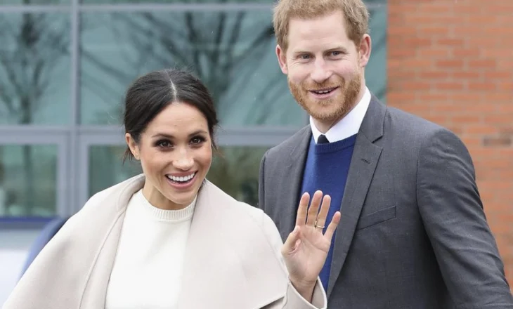 Princ Harry dhe Meghan Markle “kryqëzohen” në rrjet pas lëvizjes së fundit të ngjashme me atë të Pallatit Mbretëror