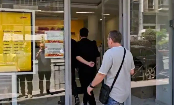 Problemet me votimin e diasporës në Greqi! Sportelet qëndrojnë të hapura edhe gjatë fundjavës