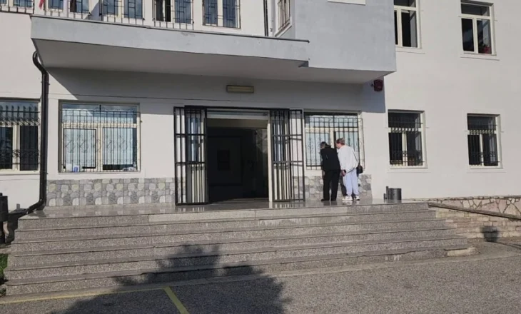 Procesi i votimit në Gjirokastër/ Të hapura 198 qendra votimit, të regjistruar mbi 115 mijë votues