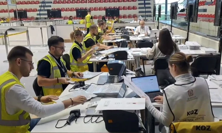 PS ruan mandatin e pestë/ Përfundon numërimi i votave të Diasporës në Berat