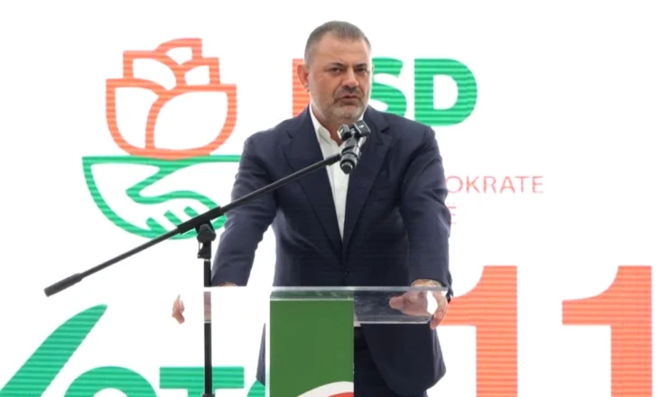“PSD, forcë e tretë në këto zgjedhje”/ Tom Doshi në takim elektoral me socialdemokratët në Sarandë