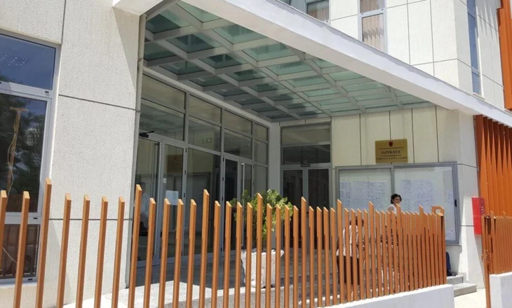 Punonjësit e IEVP fushatë zgjedhore në burgun e Peqinit, Prokuroria e Elbasanit nis hetimet URGJENTE