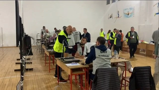 Qarku Gjirokastër/ PS kryeson bindshëm me 64.4% të votave, koalicioni PD-ASHM zë vendin e dytë