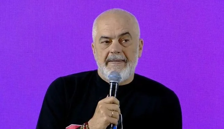 Rama: Gjirokastra sot po shkëlqen, vjet kishte 600 mijë turistë. Të huajt dikur na shihnin me përçmim, sot na respektojnë