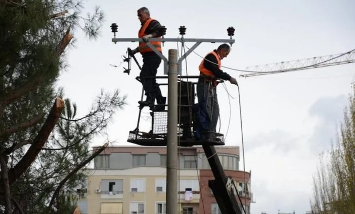 Ranë në kontakt me rrymën, vdes një elektricist, plagosen dy të tjerë në Rrëshen