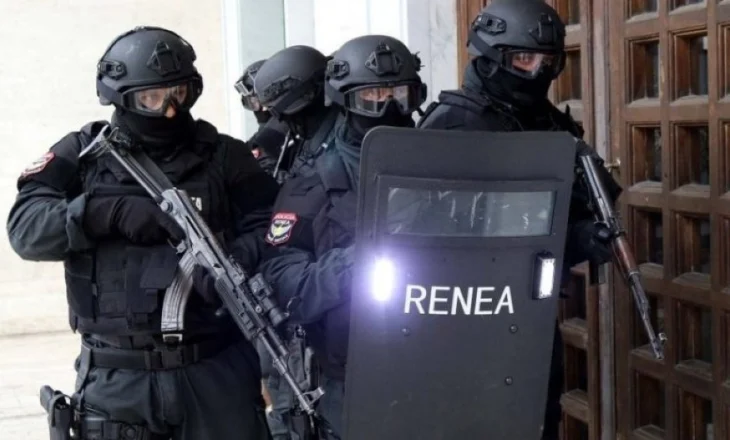 RENEA dhe polica zbarkon në Durrës, operacion për kapjen e personave me rrezikshmëri të lartë