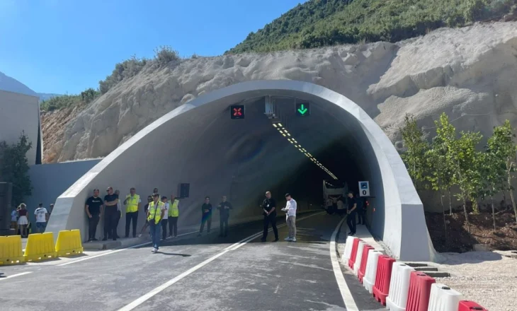 Rihapet tuneli i Llogorasë, pa pagesë deri në 15 shtator! Shkurton rrugën drejt jugut