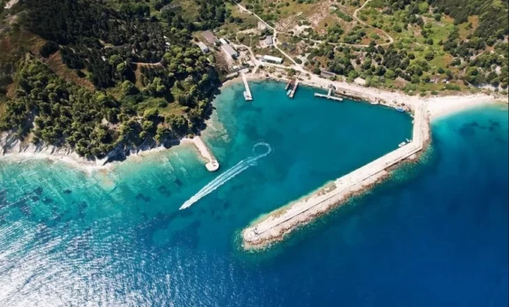 Rinisin vizitat turistike në ishullin e Sazanit, ja deri kur do të lejohen