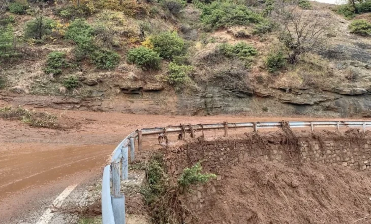 Rrëshqitja masive e dheut në Klos, vijon operacioni për gjetjen e punonjësit të zhdukur