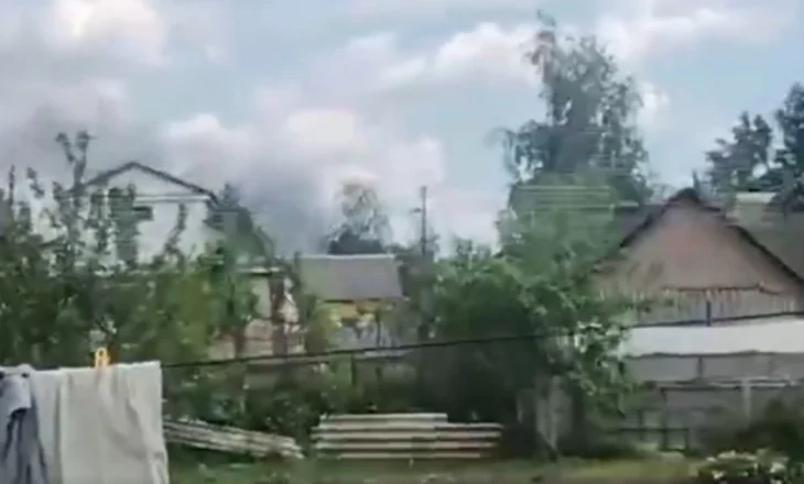 Rrëzohet helikopteri ushtarak rus, ekuipazhi humb jetën, momentet e para të aksidentit
