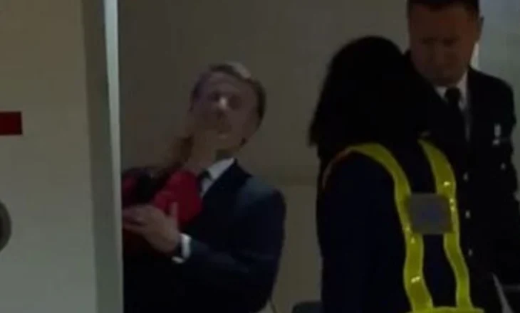 Rusia nuk humbet rast! Ironizon videon e Macron: Ishte dora e Kremlinit!