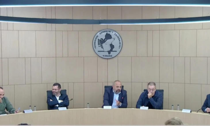 “Rusmali cenon rëndë parimin e neutralitetit”/ PD kërkesë Begajt: Ndaloni përfshirjen e Institucionit të Presidentit në procesin zgjedhor