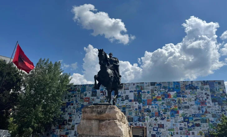 Samiti në Tiranë/Rama ‘i drejtohet’ Skënderbeut: Do mblidhen në sheshin tënd o Mbret