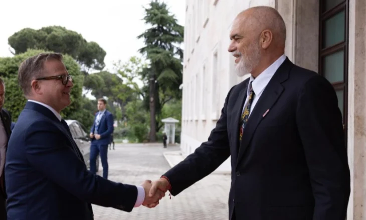 Samiti Politik Evropian, mbërrin në Tiranë edhe kryeministri finlandez