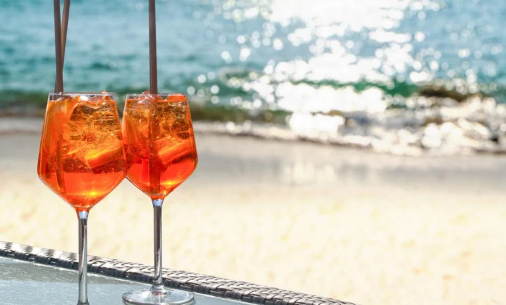 Saranda, një nga 5 vendet ku mund të pini Aperol Spritzin më të mirë në Europë