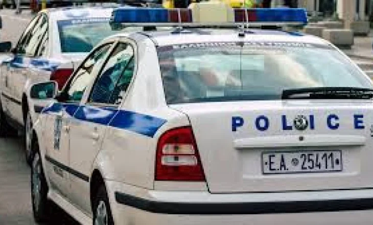 Selanik, shqiptari hap zjarr me armë pas sherrit