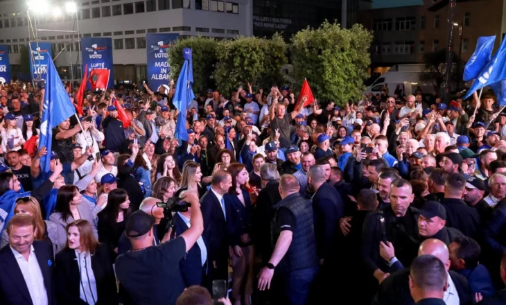 SHBA hoqi non gratën? Berisha në Shkodër: Mirënjohje të pakufishme për Trump
