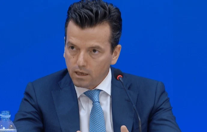 Shehaj përplaset me efektivët në KZAZ: Po vjedhin votat, vetëm zvarrë na nxirrni