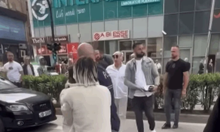 Sherr në rrugët e Tiranës, i riu merr pistoletën e policit dhe tenton të qëllojë
